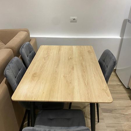 Apartaments Rraku Sarandë Buitenkant foto