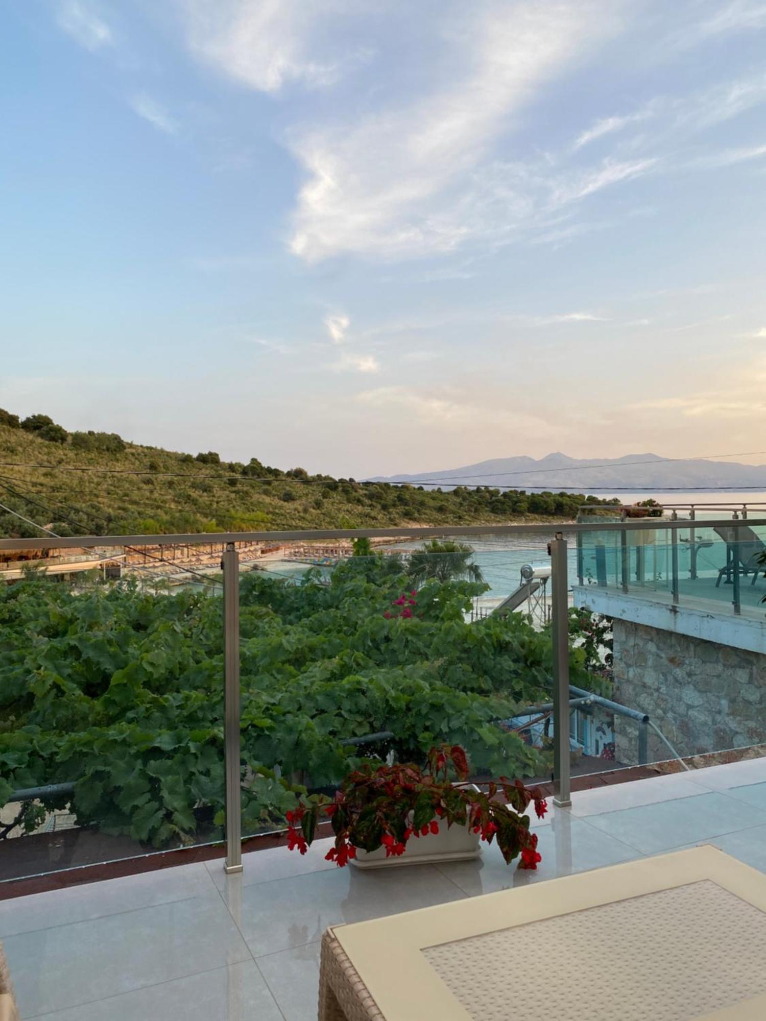 Apartaments Rraku Sarandë Buitenkant foto