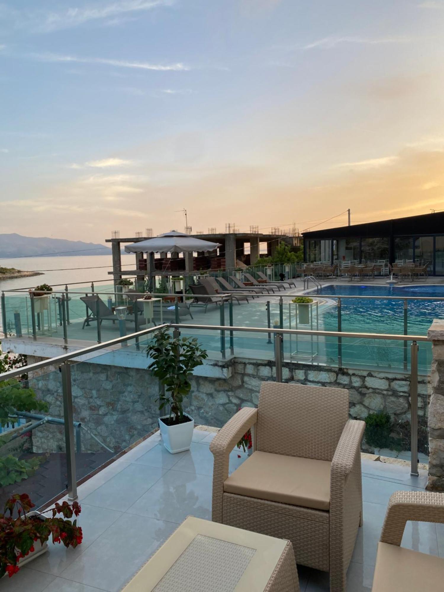 Apartaments Rraku Sarandë Buitenkant foto