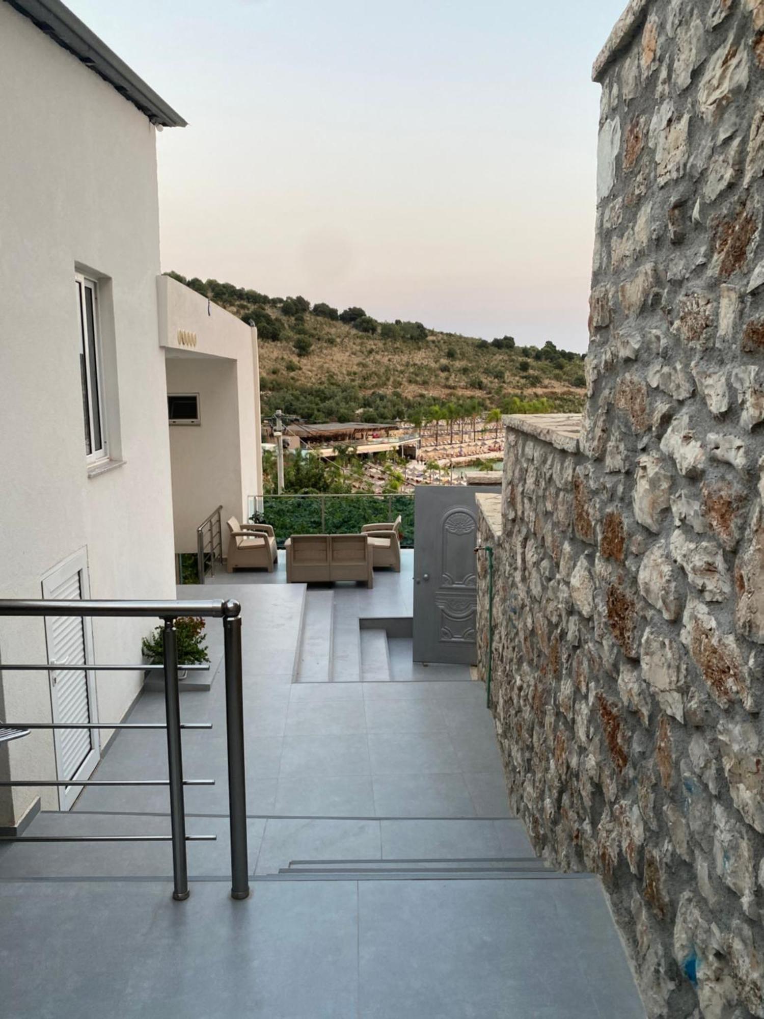 Apartaments Rraku Sarandë Buitenkant foto