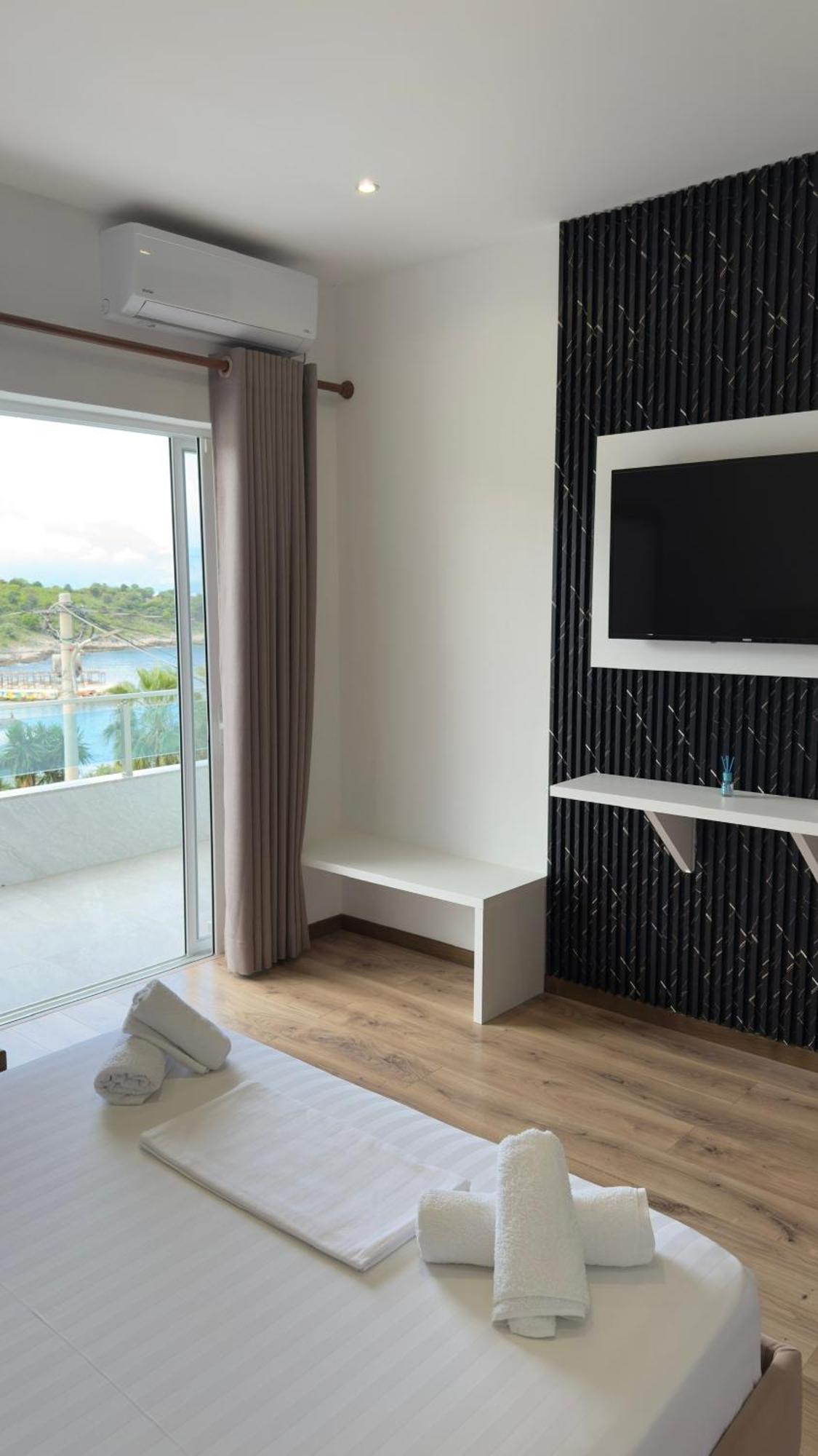 Apartaments Rraku Sarandë Buitenkant foto