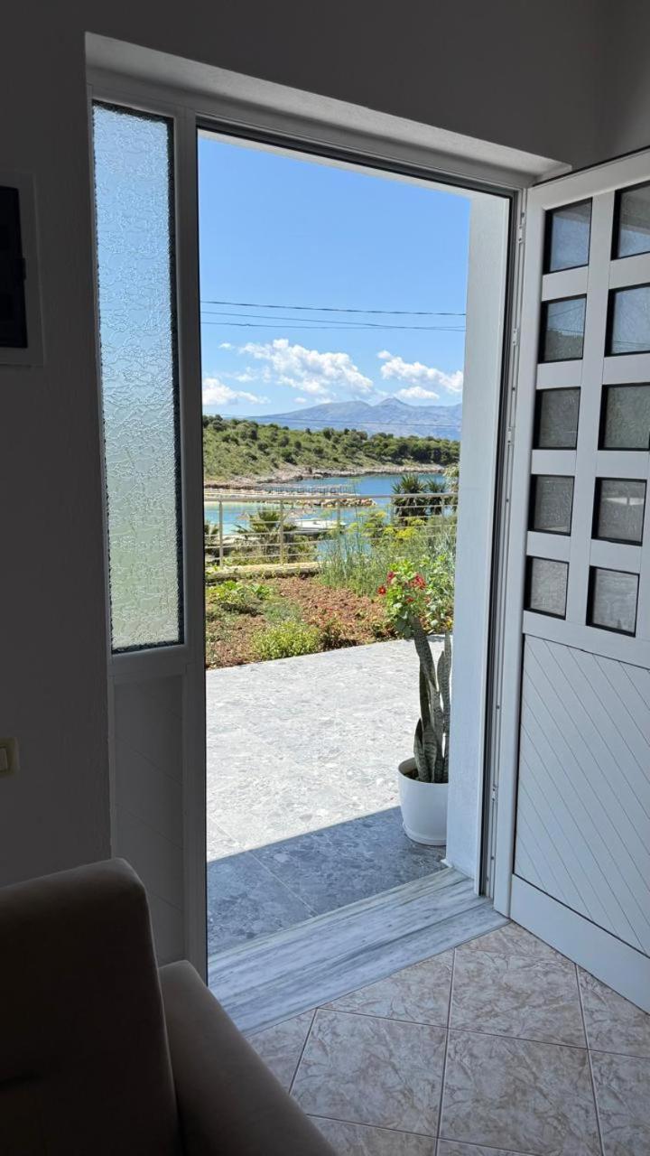 Apartaments Rraku Sarandë Kamer foto